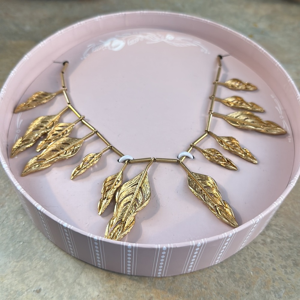 Chloe and Isabel feather necklace